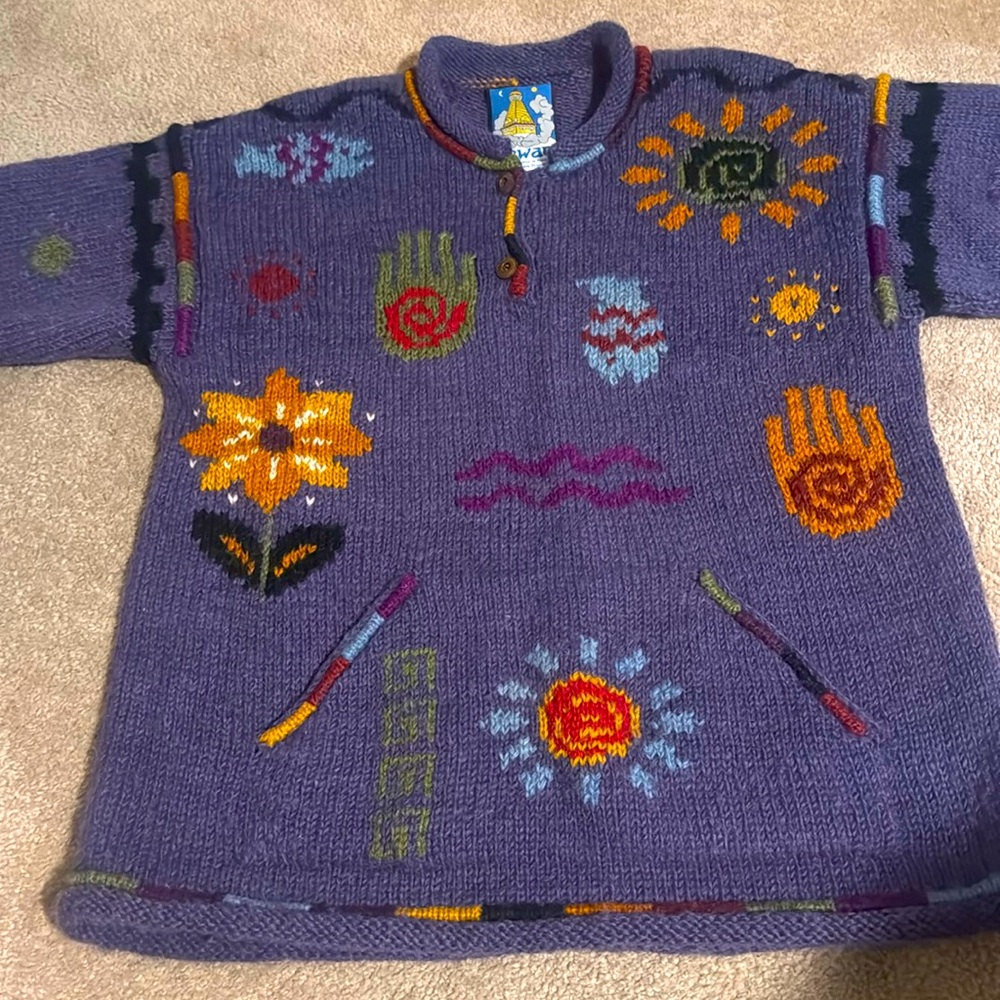 Newari handcrafted 100% wool sweater, beautiful, bright colors. Size. L/XL